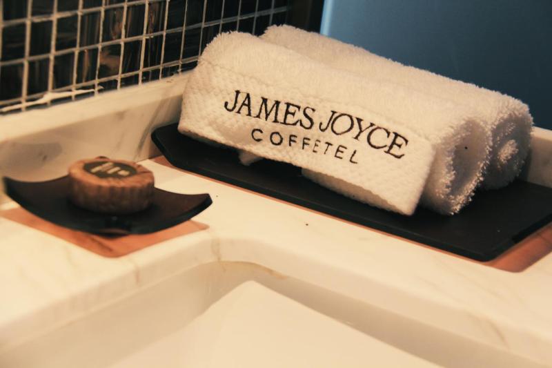 James Joyce Coffetel Shanghai Exterior photo